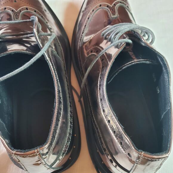Metallic Silver Wingtip Derby Shoes Size 10 Men\'s